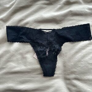 NWT Victoria’s Secret black lace thong